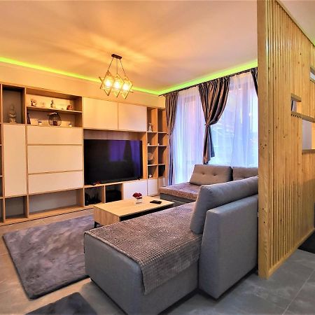 Sirius Confort Kalinderu Apartamento Buşteni Exterior foto